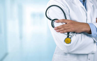 Immagine: medico-8498.660x368